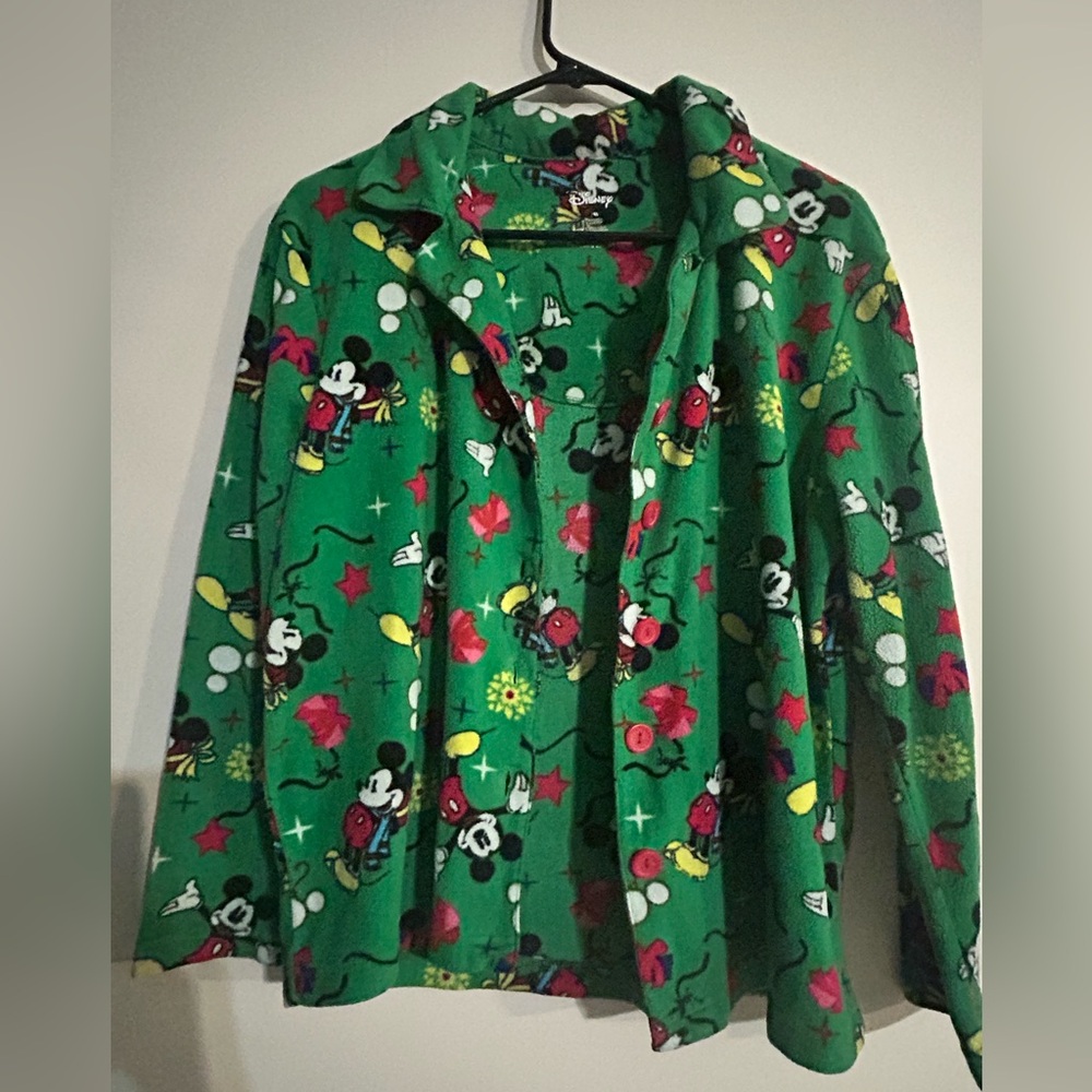 Disney Mickey Mouse Green Pajama Set!        Women’s size medium - Picture 4 of 7
